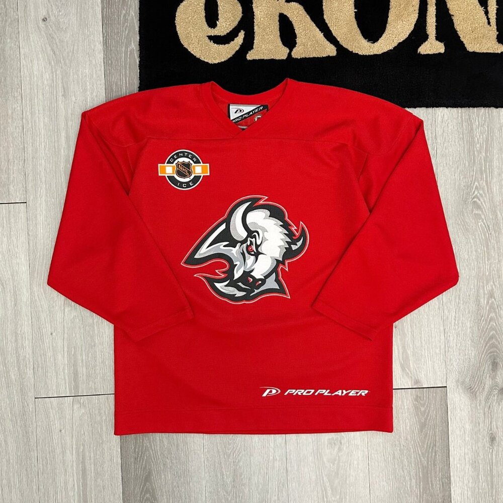 Vintage Pro Player Buffalo Sabres Goat Head NHL Red Practice Hockey Jersey Large